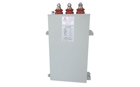 電容器在直流穩(wěn)態(tài)電路中可有電流通過？