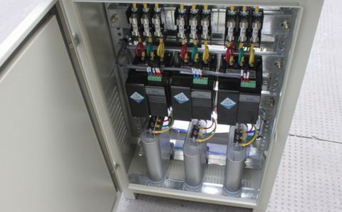 為什么大多數(shù)電力電容器的額定電壓會(huì)選擇450V或480V？